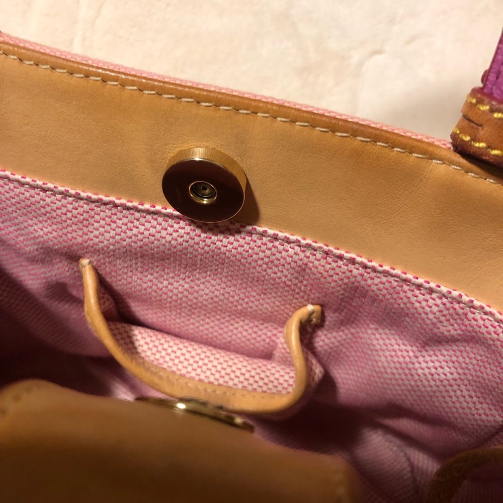 Dooney & Bourke Pink Purse - Picture 6 of 10